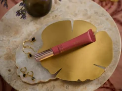 Lip Gloss><noscript><img width=