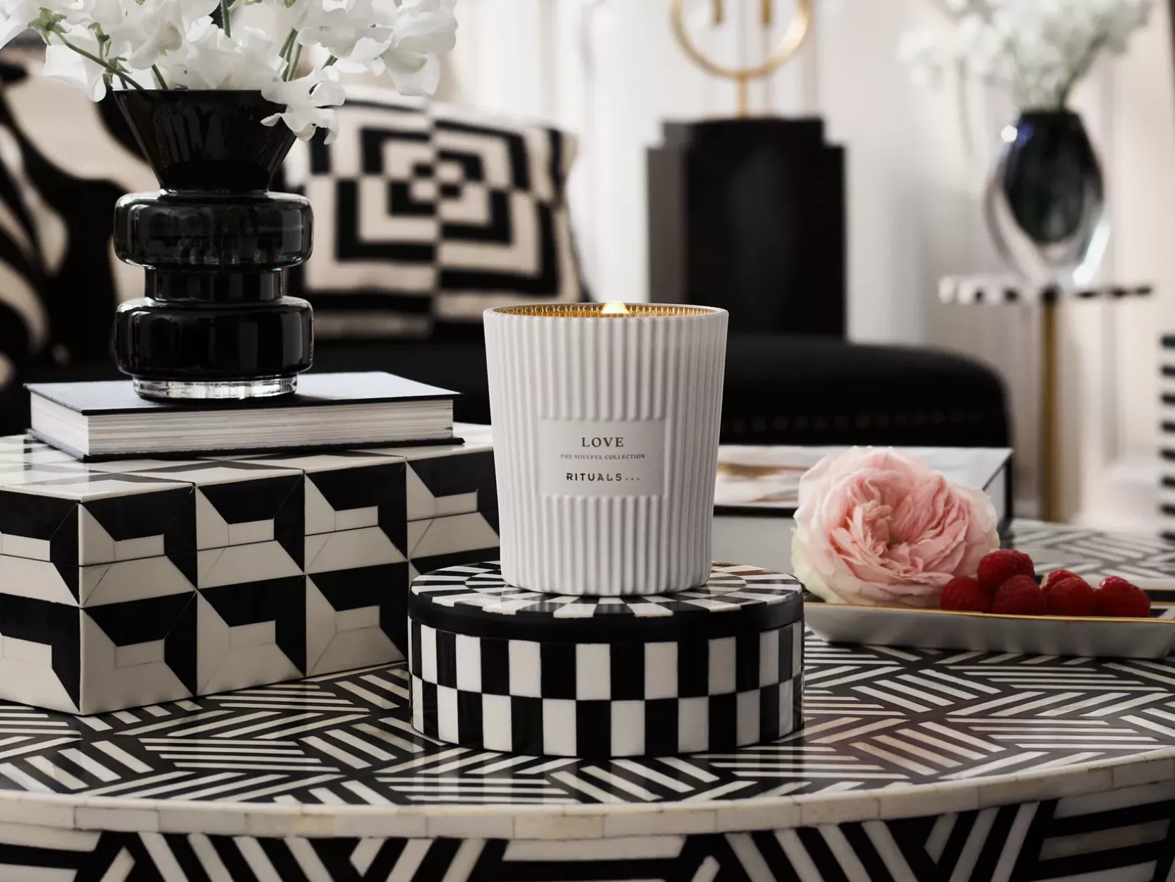 Love Scented Candle>Rituals Fashion